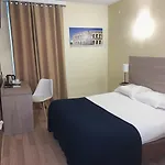 Empire Hotel 3*