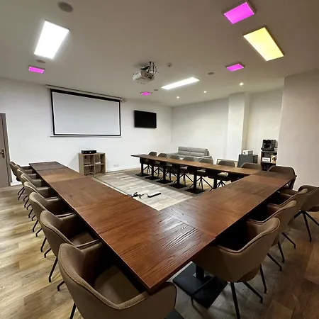 Otel Empire Nîmes