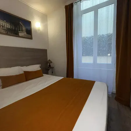Hotel Empire