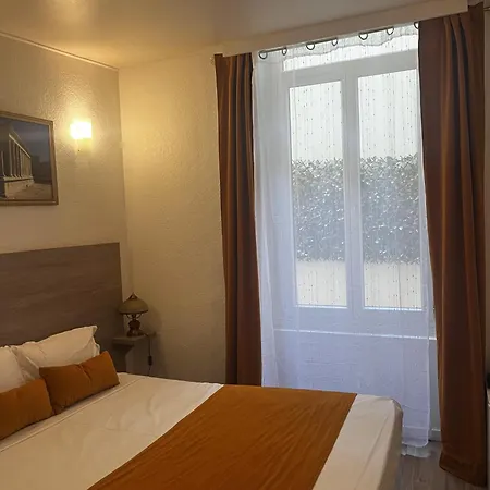 Hotel Empire 3*