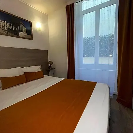 Hotel Empire 3*