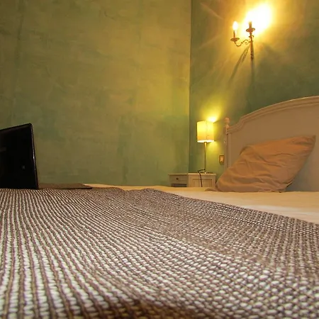 Otel Empire Nîmes