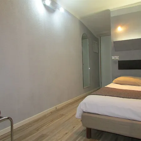Hotel Empire 3*